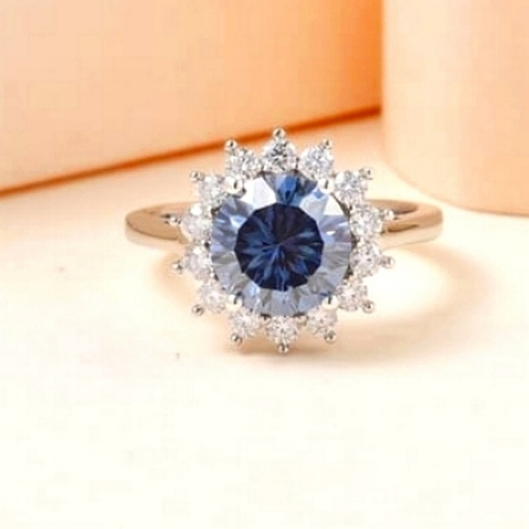 Jewelry - AQUA & WHITE MOISSANITE RING